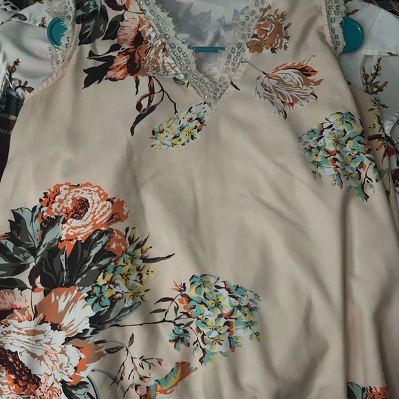 Casual dress tops, $10 each! - Picture 6 of 9